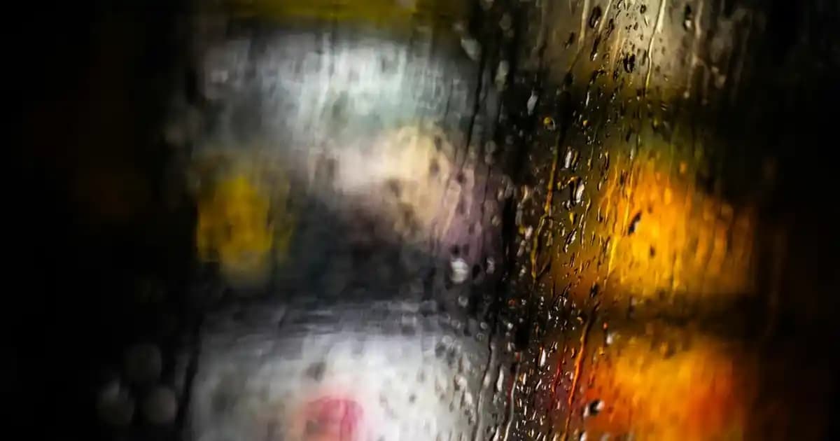 Köşeli TV Ünitesi ile Modern ve Fonksiyonel Ev Dekorasyonu Çözümleri
