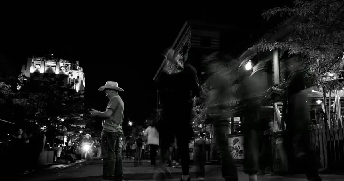 Madame Coco Karaf Koleksiyonu: Şıklık ve Fonksiyonelliği Bir Arada Sunar