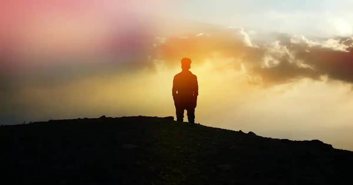 Yemek Masası Aynası Dekorasyonda Şıklık ve Fonksiyonelliğin Birleşimi