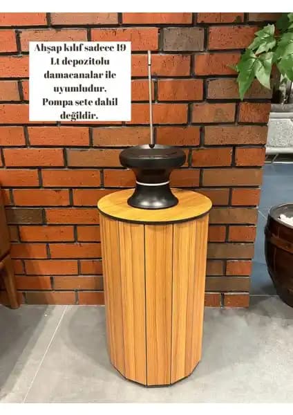 Arkitekt Ex Ahşap Damacana Sebil Kılıfı: Şık ve Fonksiyonel Su Saklama Çözümü