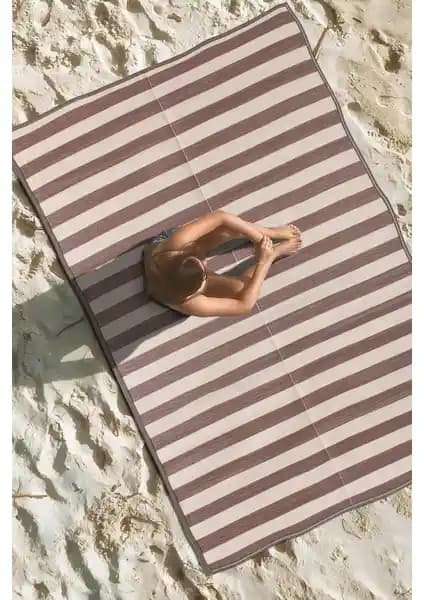 Caretta Home Katlanabilir Plaj ve Bahçe Halısı Dayanıklı ve Şık Tasarım