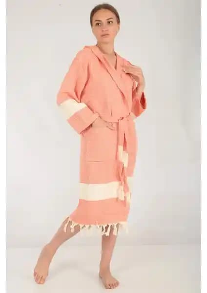 Celena Peştemal Bornoz: Doğal Pamuklu Tasarım ve Çok Amaçlı Kullanım İmkanı