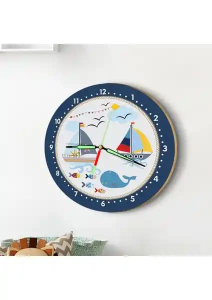 Çocuk Odası İçin Fosforlu Denizci Temalı Duvar Saati 30x30 cm dayanıklı ve sessiz kullanımıyla