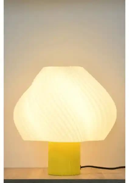 Creamaura Modern Sarı Abajur: Estetik ve Fonksiyonelliği Bir Arada Sunan Modern Tasarım