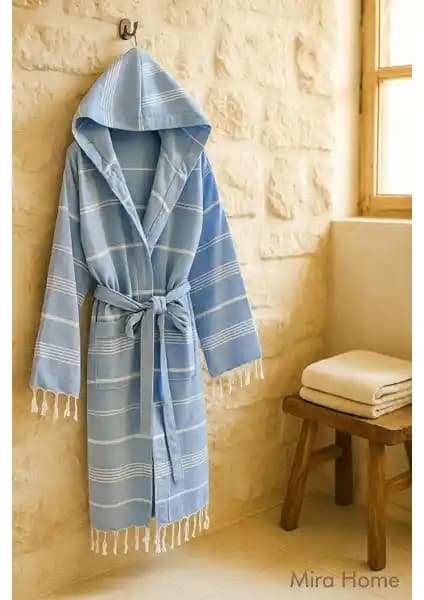 Doğal Pamuk Kapüşonlu Peştemal Bornozlarıyla Konfor ve Şıklık Bir Arada