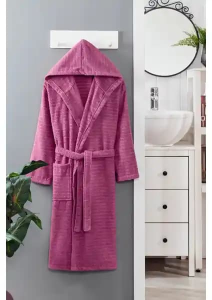 Formeya Pamuklu Kapüşonlu Bornoz: Rahat ve Şık Ev Giyim Seçenekleri