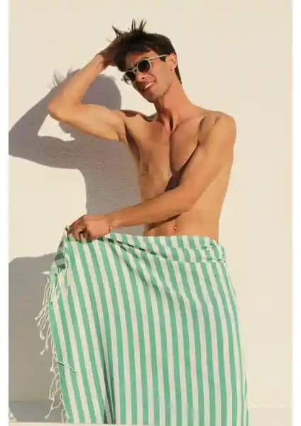 Green Petition Doğa Dostu Mare Lime Plaj Havlusu: Sürdürülebilirlik ve Şıklık Bir Arada