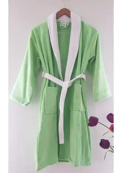 Kadife Dokusu ve Renk Seçenekleriyle My Sweet Baby Çocuk Bornozu Özellikleri ve Kullanım Avantajları