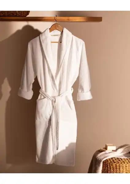 Madame Coco Belda Şalyaka Kadın Bornoz: Konfor ve Şıklık Sunan Türkiye Üretimi Plaj ve Ev Giyim Ürünü