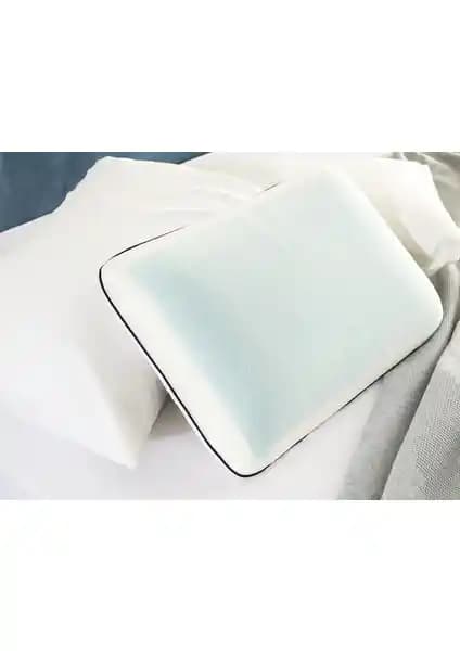 Madame Coco Fuchsia Visco Jel Serinletici Yastık: Konfor ve Serinliği Bir Arada Sunar