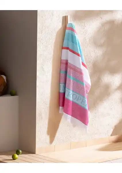 Madame Coco Tilda Plaj Havlusu: Şık ve Fonksiyonel Yaz Aksesuarı
