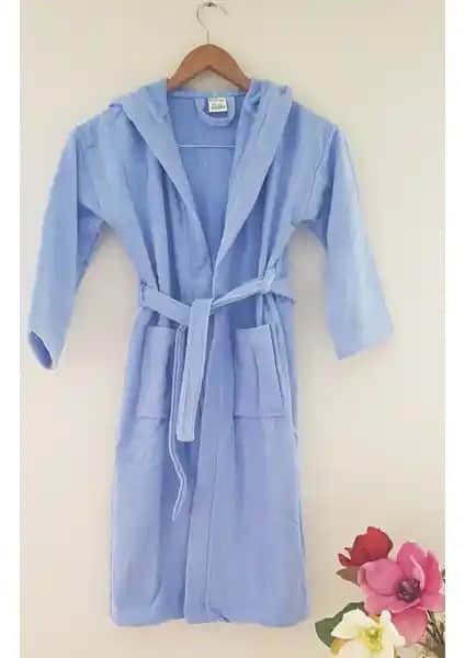 My Sweet Baby Kadife Çocuk Bornozu: Konfor ve Şıklık Sunan Yumuşak ve Dayanıklı Tasarım