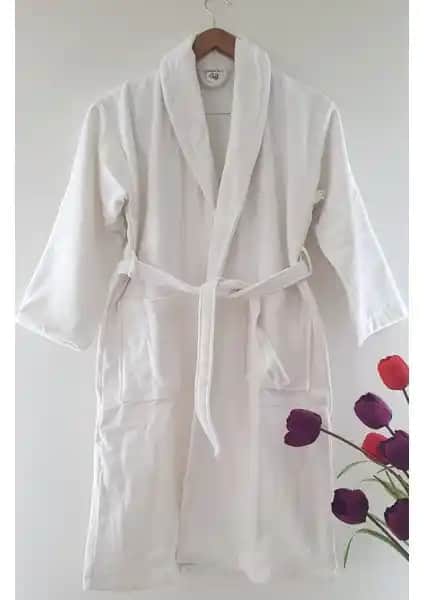 My Sweet Baby Kadife Çocuk Bornozu: Yumuşak ve Şık Tasarımıyla Banyo Sonrası En İyi Seçenek