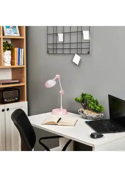 Nisaluce Pembe Ledli Masa Lambası Modern Tasarım ve Çok Yönlü Kullanım İmkanıyla Öne Çıkar