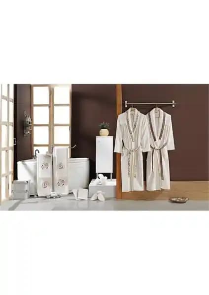 Nurpak Meltem Aile Bornoz Seti: Şık Tasarım ve Yüksek Kaliteyle Konfor Sunar