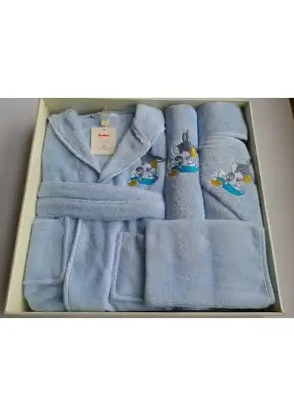 Özdilek Erkek Bebek Bambu Bornoz Seti Bugs Bunny Teması Yumuşak ve Konforlu Günlük Kullanım İçin