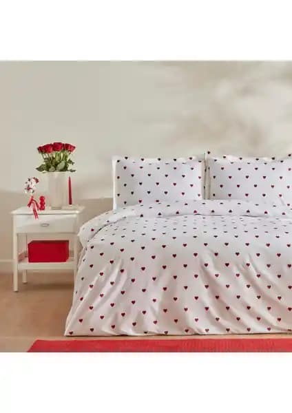 Sarah Anderson Amour Çift Kişilik Nevresim Takımı: Estetik ve Konforun Buluşması