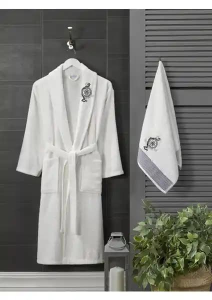 Şilay Home 2'li Bornoz ve Havlu Seti Konfor ve Estetiği Bir Arada Sunar