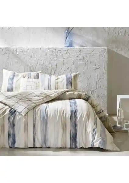 Taç Reborn Doris Ranforce Çift Kişilik Nevresim Takımı: Şık ve Konforlu Yatak Odası Dekorasyonu