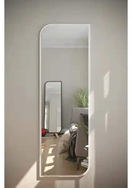 Tarz Design Beyaz Dekoratif Çapraz Oval Boy Aynası: Estetik ve Dayanıklılık Bir Arada