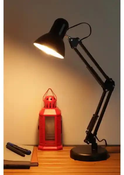 Telvesse Masa Lambası Modern ve Fonksiyonel Metal Tasarımıyla Çalışma Ortamları İçin Uygun