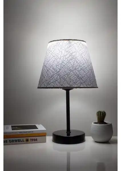 Vivido Abajur Dantelli Beyaz Modern Yatak Odası Abajuru: Şık ve Fonksiyonel Tasarım