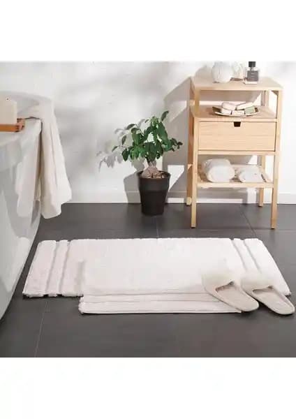 Yataş Bedding Felicia Banyo Paspası Seti Ekru Yüksek Emicilik ve Kaymaz Taban Özelliğiyle