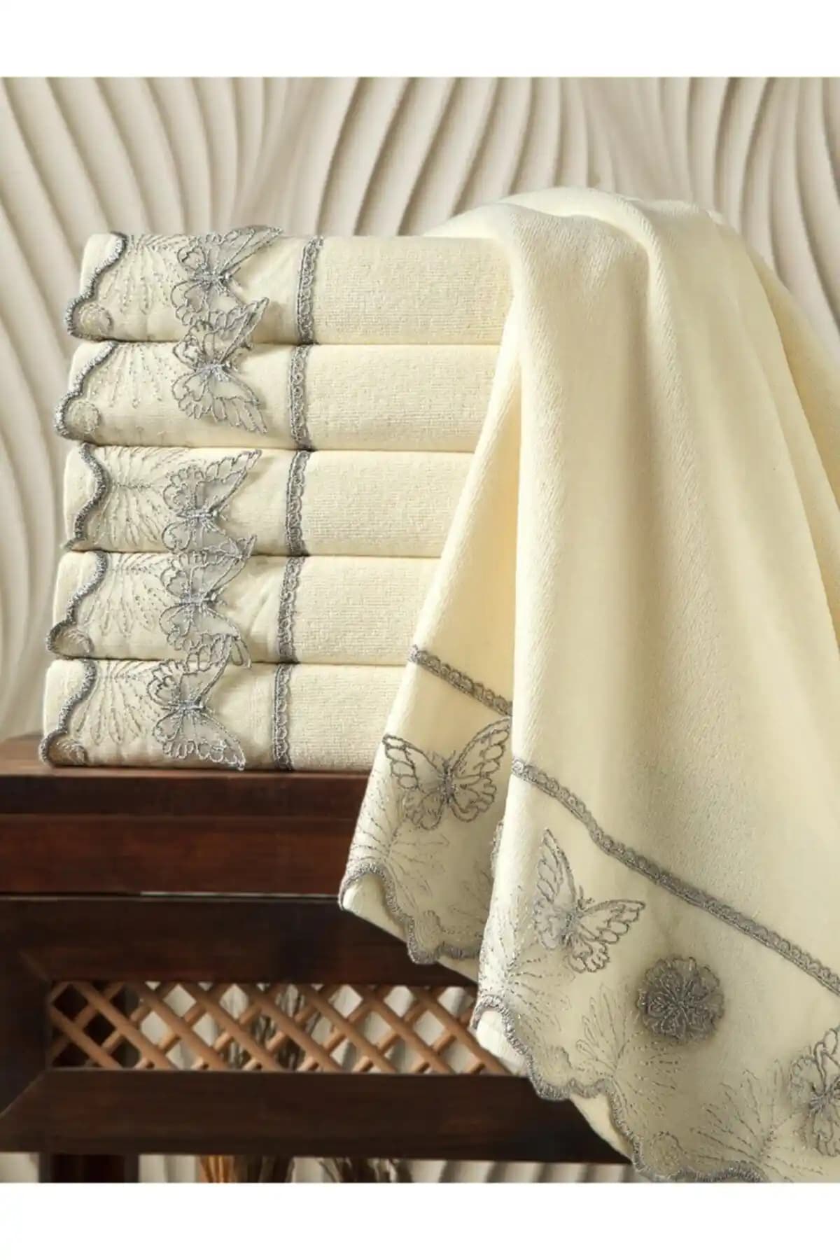 AYHANHOME Kelebek Güpürlü 3'lü %100 Pamuk Yüz ve El Havlu Seti - Modern ve Şık Tasarım