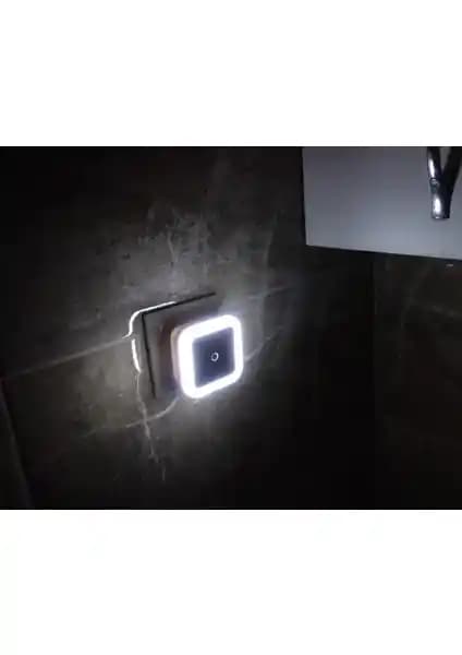 Cata ve Sunlight Kare LED Gece Lambaları Karşılaştırması: Özellikler ve Kullanıcı Yorumları