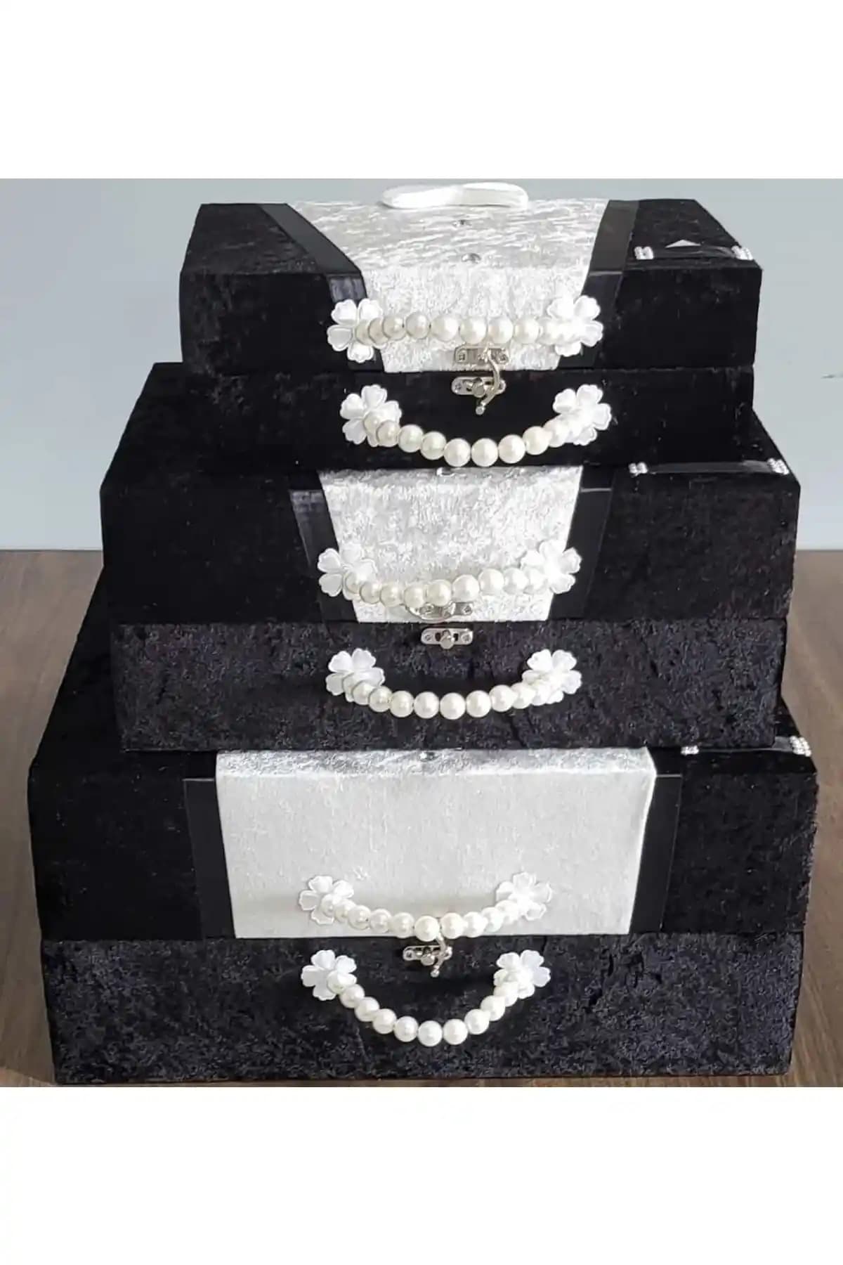 Duru Çeyiz Sandıkları ve Çanta Setleri: Geleneksel Estetik ve Fonksiyonellik Bir Arada