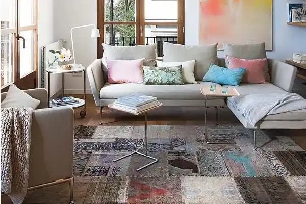 Ev Dekorasyonunda Halı Seçimi: Renk, Fonksiyonellik ve Temizlik Dengesi