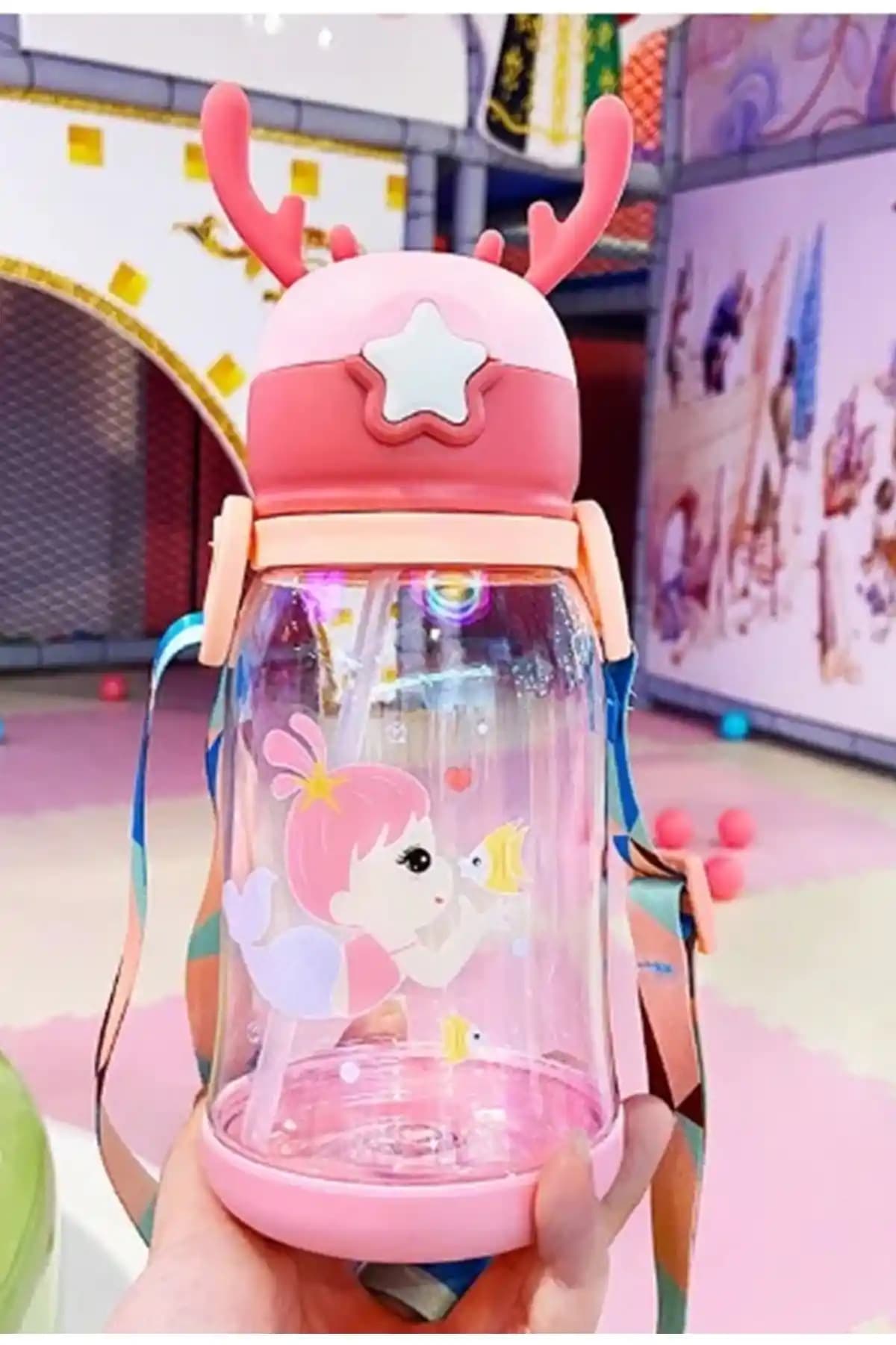 Geyikli Çocuk Suluğu: Güvenli ve Eğlenceli Su Şişesi Tasarımı ve Özellikleri