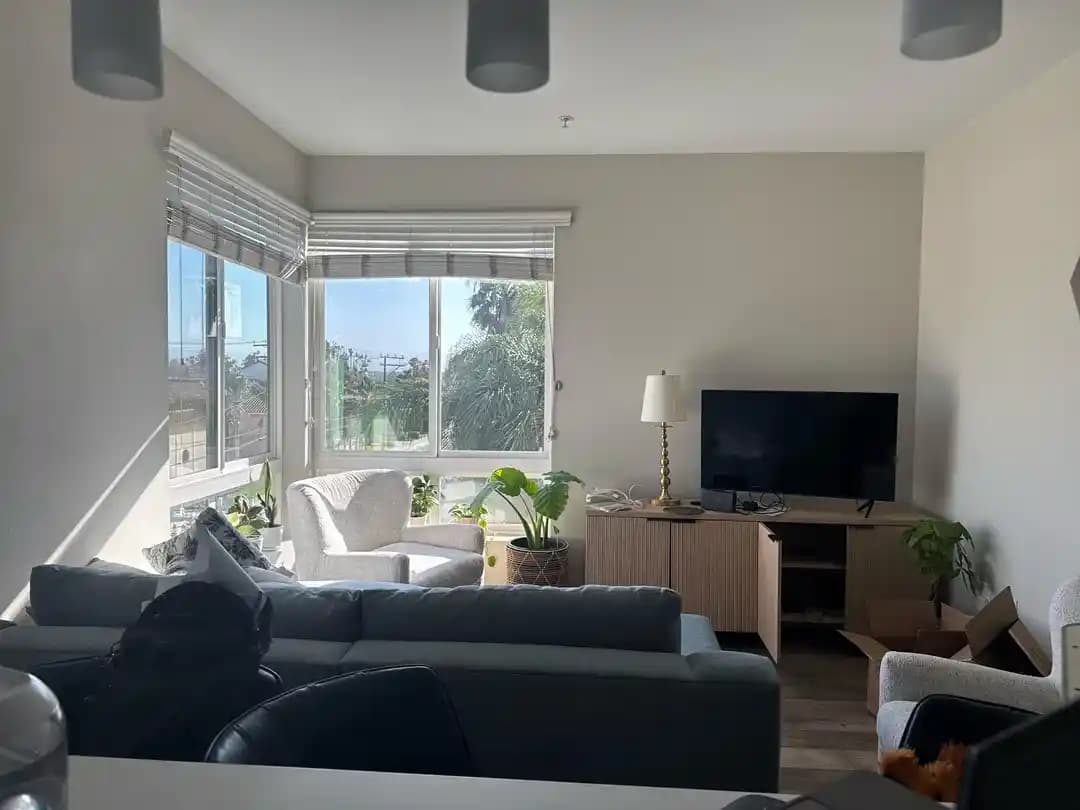 Köşe Pencerelerde Perde Seçimi ve Montajında Fonksiyonellik ile Estetiğin Dengelenmesi