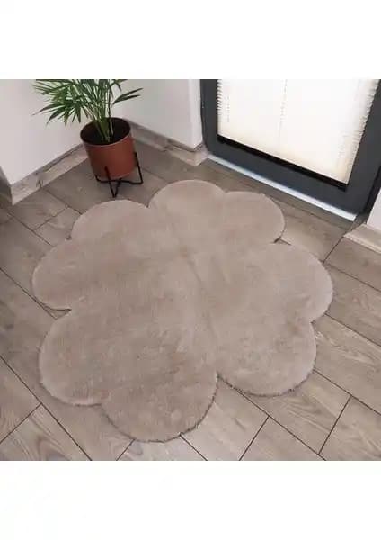 Lagom Life Vizon Yonca Peluş ve My Evilla Bubble Pembe Yuvarlak Halı Karşılaştırması