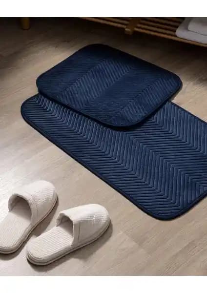 Madame Coco Emele ve Norris Banyo Paspası Karşılaştırması: Malzeme, Boyut ve Güvenlik Özellikleri