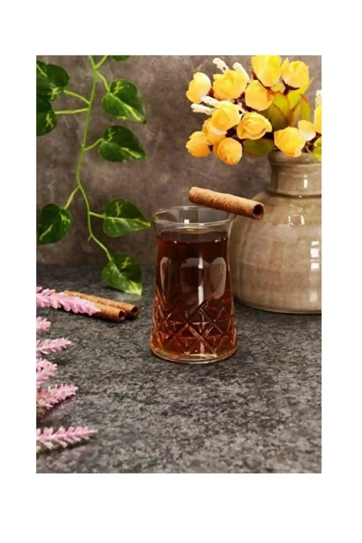 Paşabahçe 42891 Timeless Çay Bardağı: Estetik ve Fonksiyonellik Bir Arada