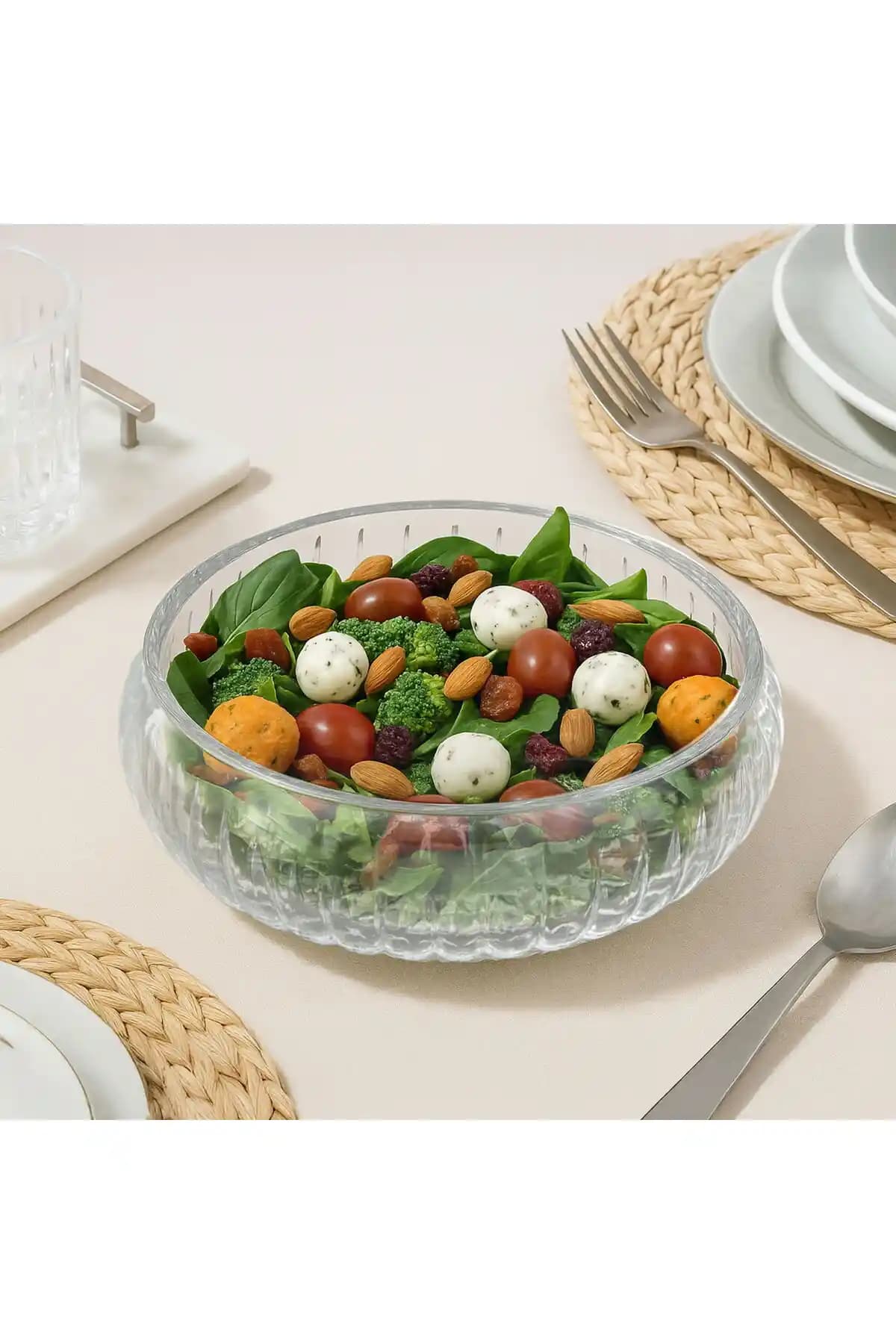 Voi Glass Salata ve Meyve Sunum Kasesi: Estetik ve Fonksiyonellik Bir Arada