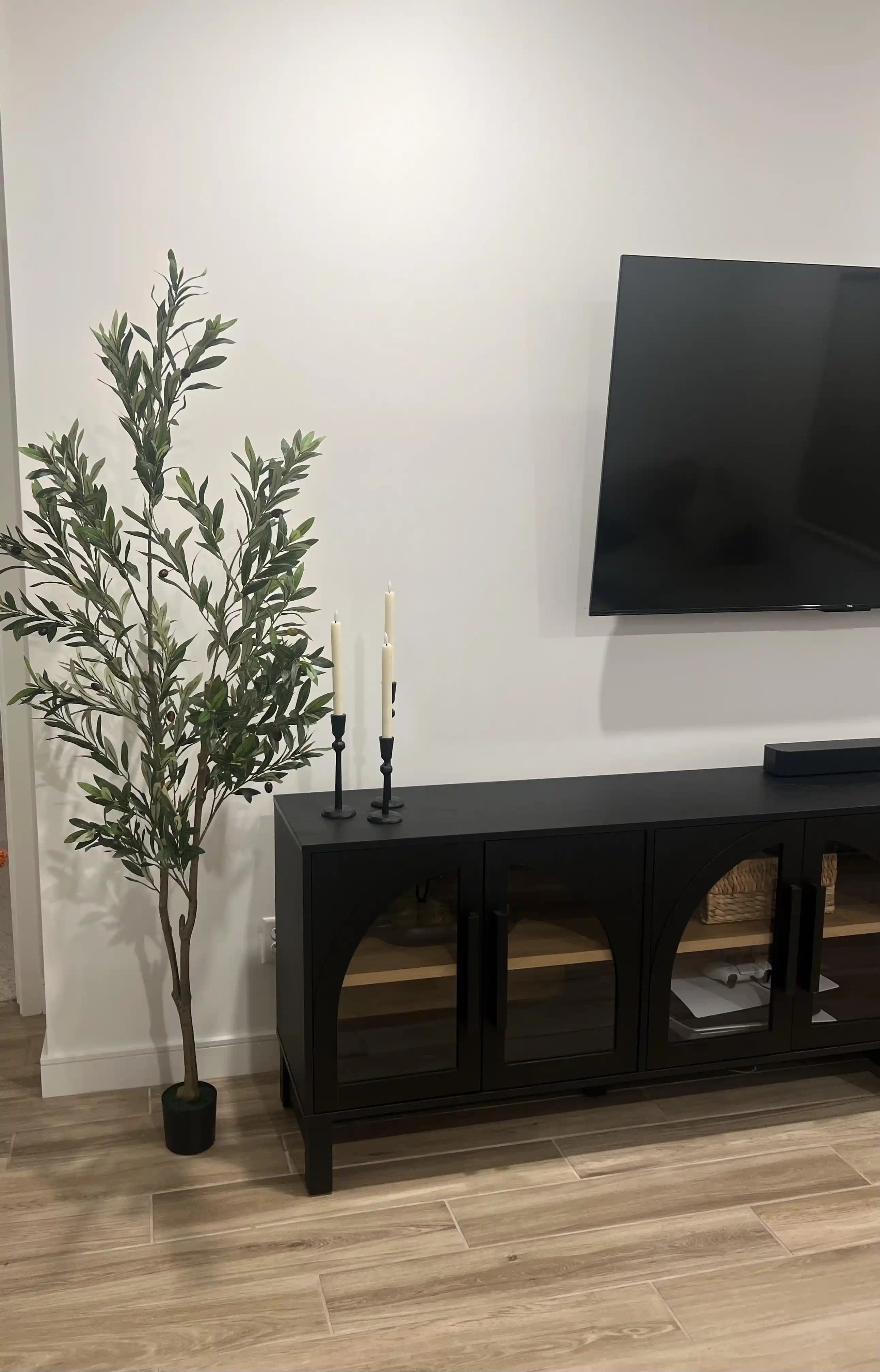 Yapay Bitkilerle Doğal ve Estetik Ev Dekorasyonu İçin Pratik İpuçları