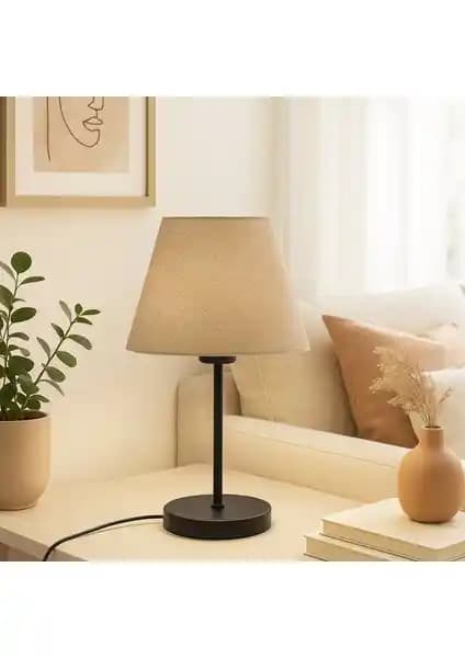 Yatak Odası Abajurları Karşılaştırması: Homing Kumaş Başlık ve Vivido Modern Model