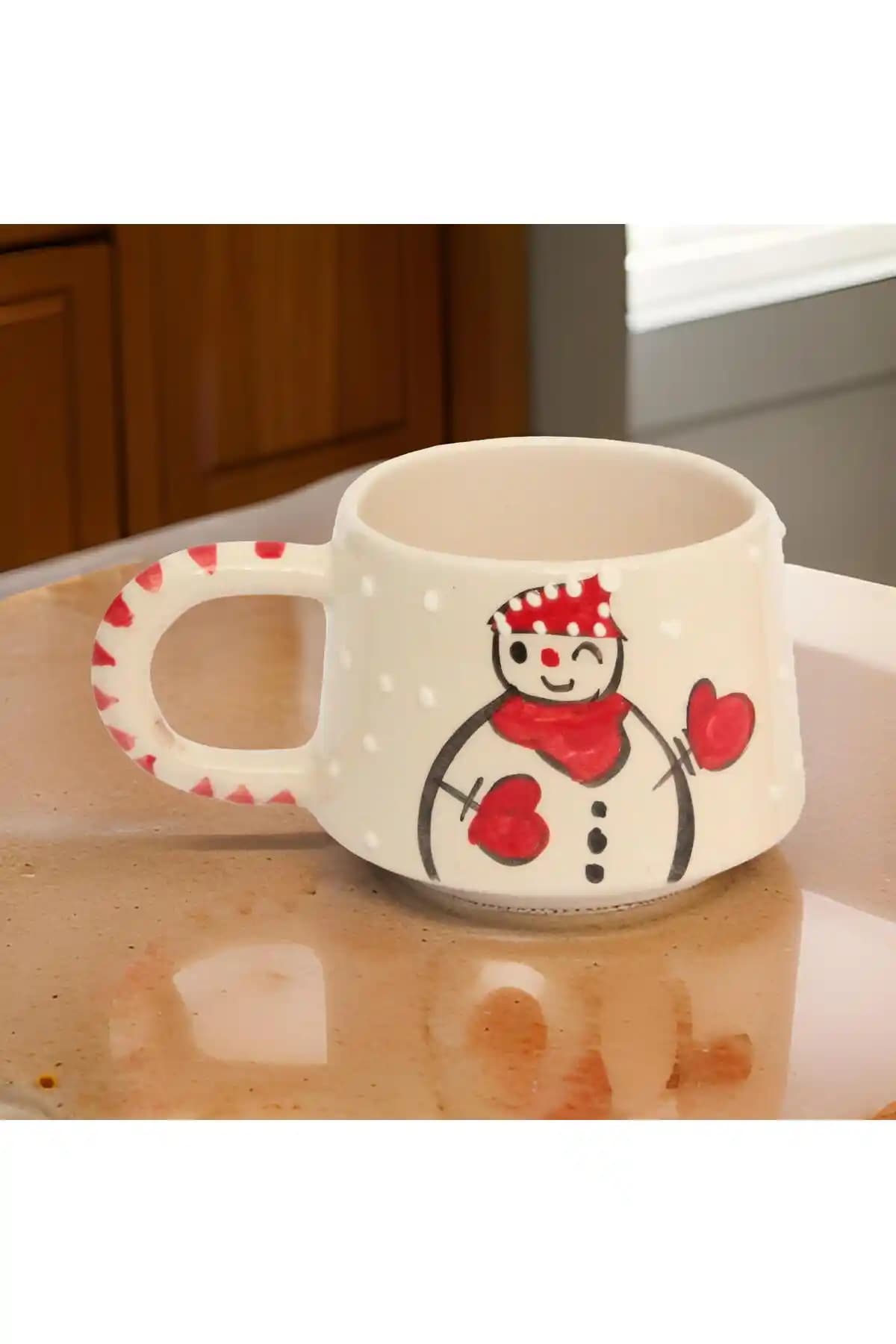 Yılbaşı Temalı El İşçiliği Seramik Kupa - Benzersiz Tasarım ve Dayanıklılık
