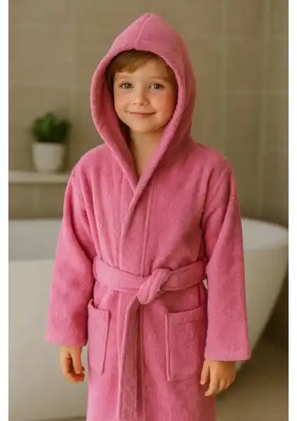 Çocuklar İçin En İyi Bornoz Seçenekleri: Ender Home ve Varol Modellerinin Karşılaştırması