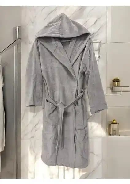 MySoft Home Kadife Kapüşonlu ve Oyalı Textile Organik Pamuk Bornoz Karşılaştırması