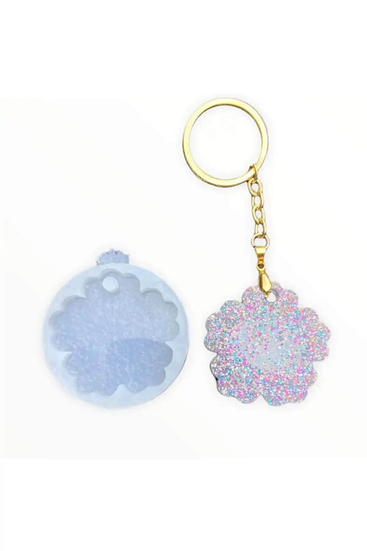 Epoksi Reçine Kalıp Karşılaştırması: Çiçek ve Kristal Kolye Kalıplarının Özellikleri