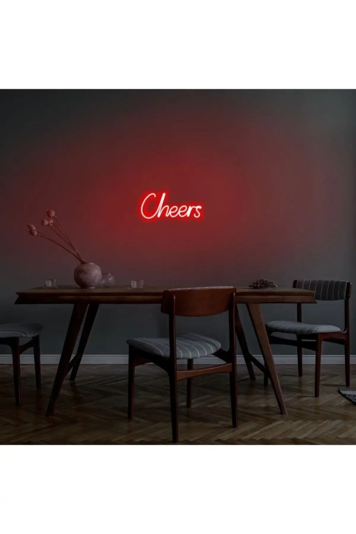 Neon Graph - Cheers ve Love LED Duvar Aydınlatmaları Karşılaştırması 1