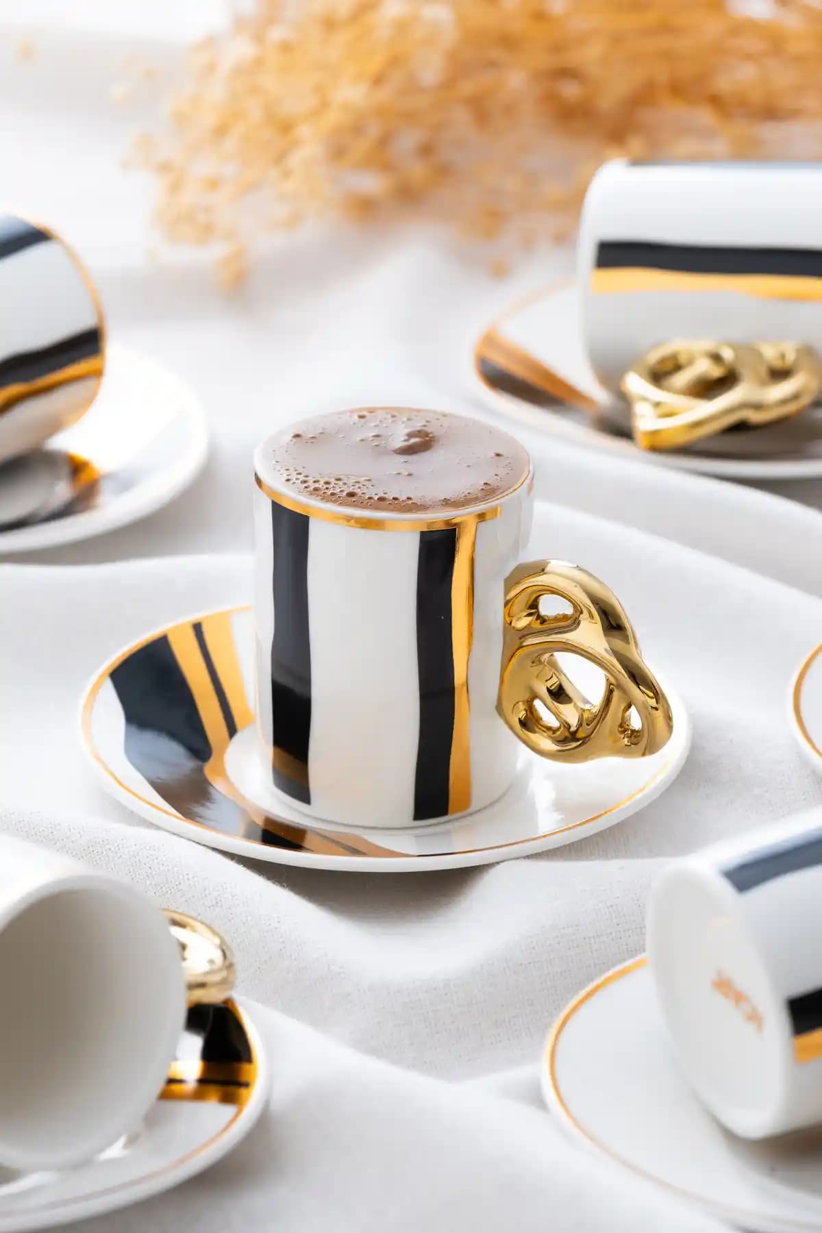 ACAR Cool Black 6 Kişilik Kahve Fincanı Takımı Modern ve Şık Tasarım ile Günlük ve Özel Kullanım İçin