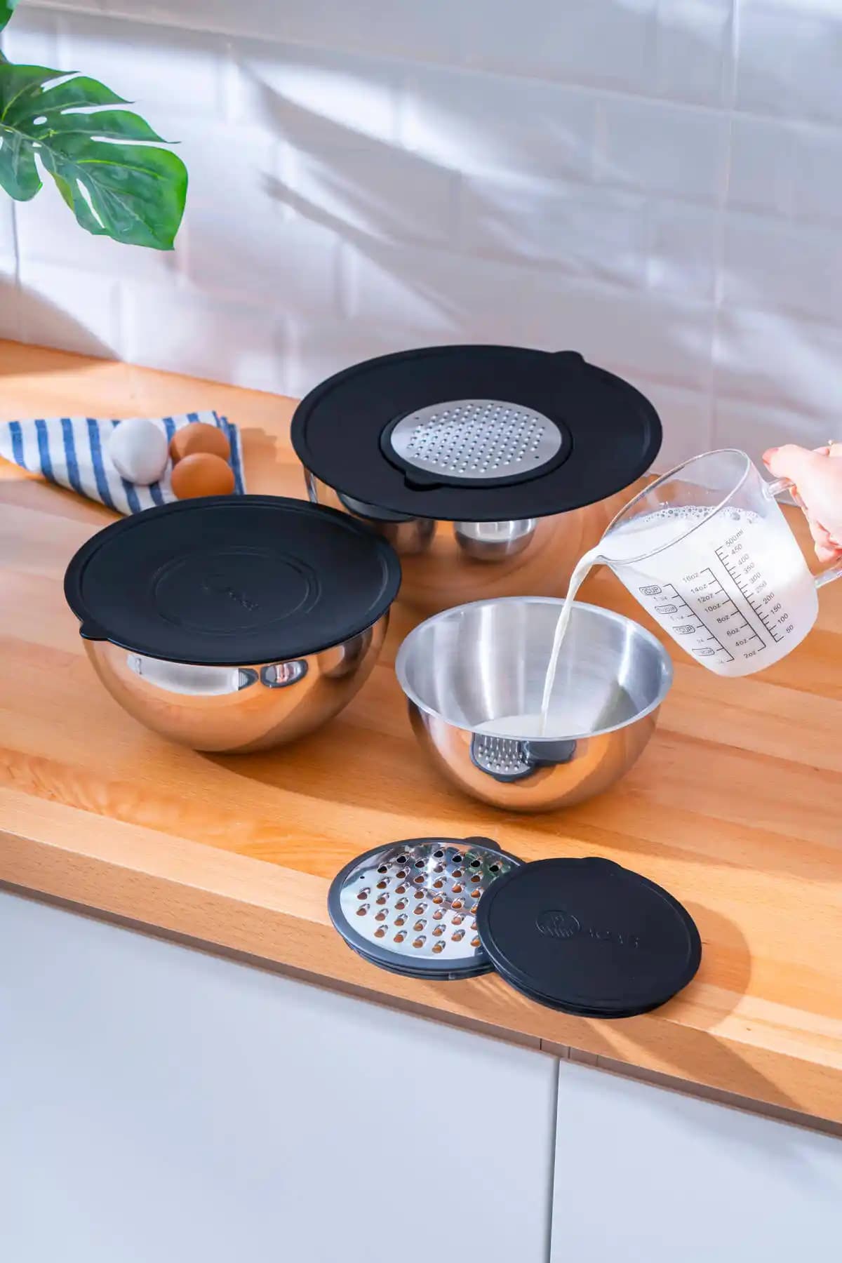 ACAR Karat 9 Parça Rendeli Karıştırma ve Saklama Kabı Seti: Dayanıklı ve Çok Fonksiyonlu Mutfak Çözümü