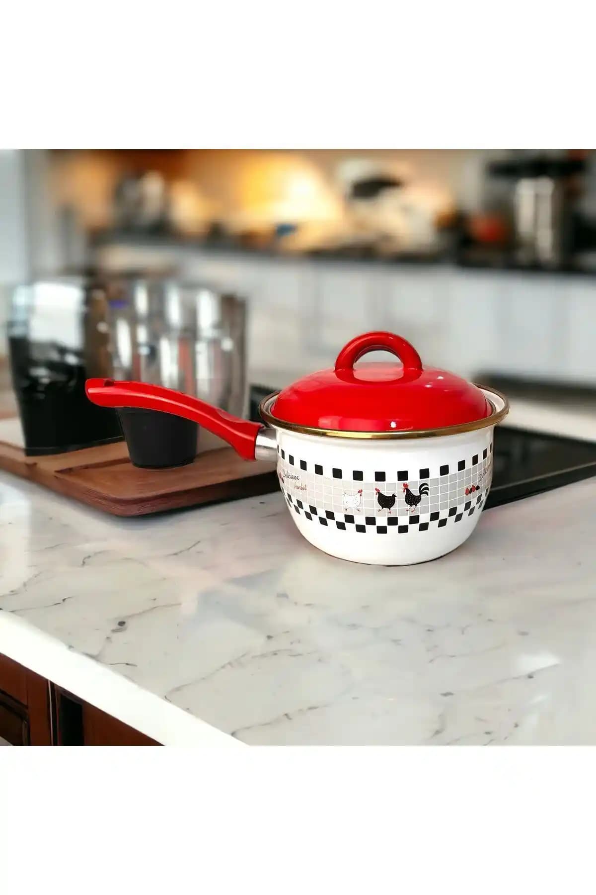 Akkoyunlu Home Emaye Tencere ile Pratik ve Şık Mutfak Deneyimi