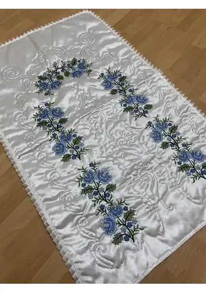 Ayhan Marka Mavi Kaneviçe İşleme Nakışlı Saten Seccade Çeyizlik Dini Eşya