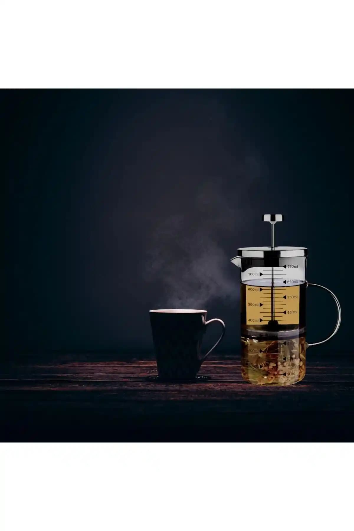 Cambu Comprox 700 ml French Press: Şık Tasarım ve Dayanıklı Kullanım Özellikleri