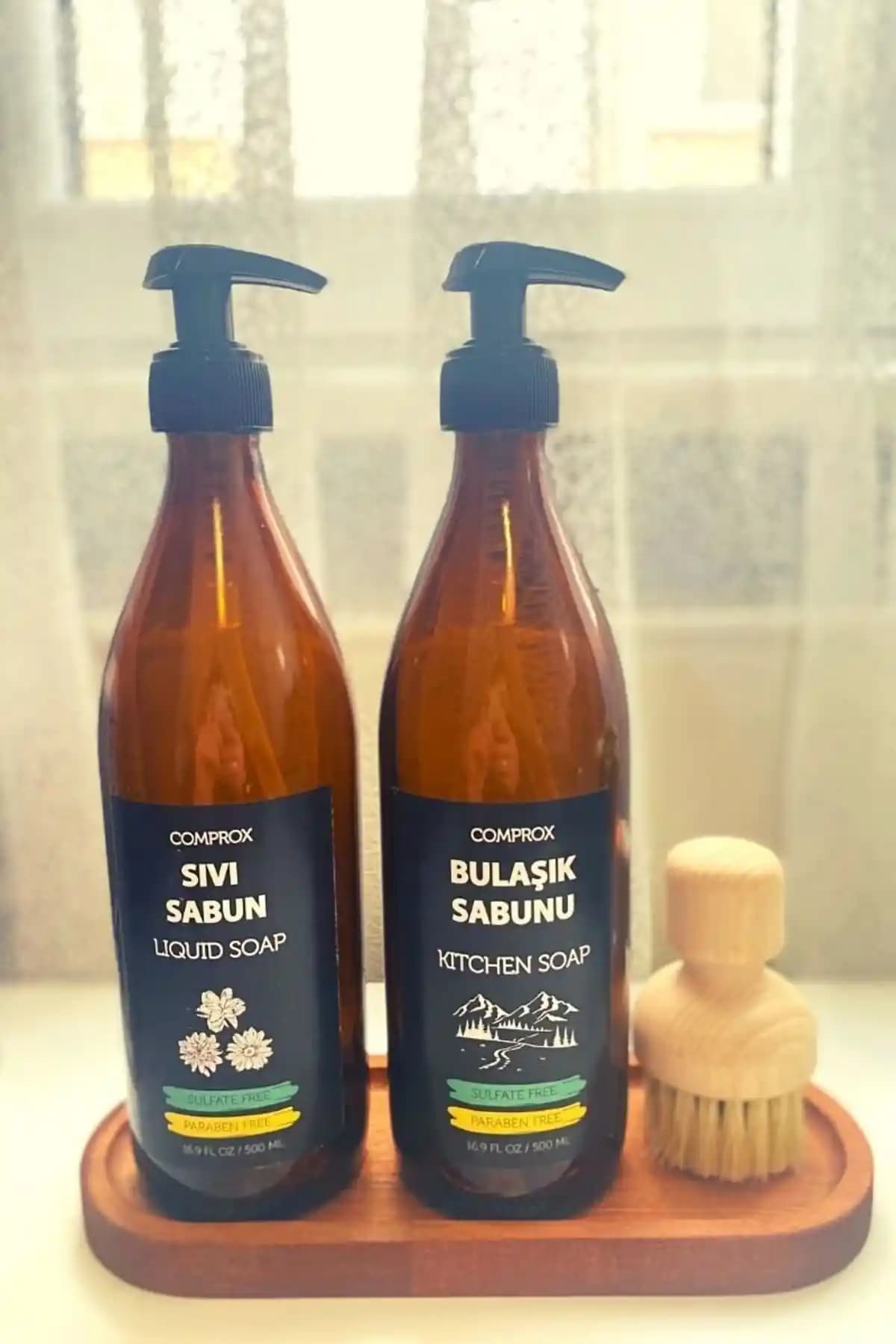 Comprox Ahşap Stantlı 2'li Amber Cam Sıvı Sabun Bulaşık Deterjanı Şişesi Sabunluk 500ml